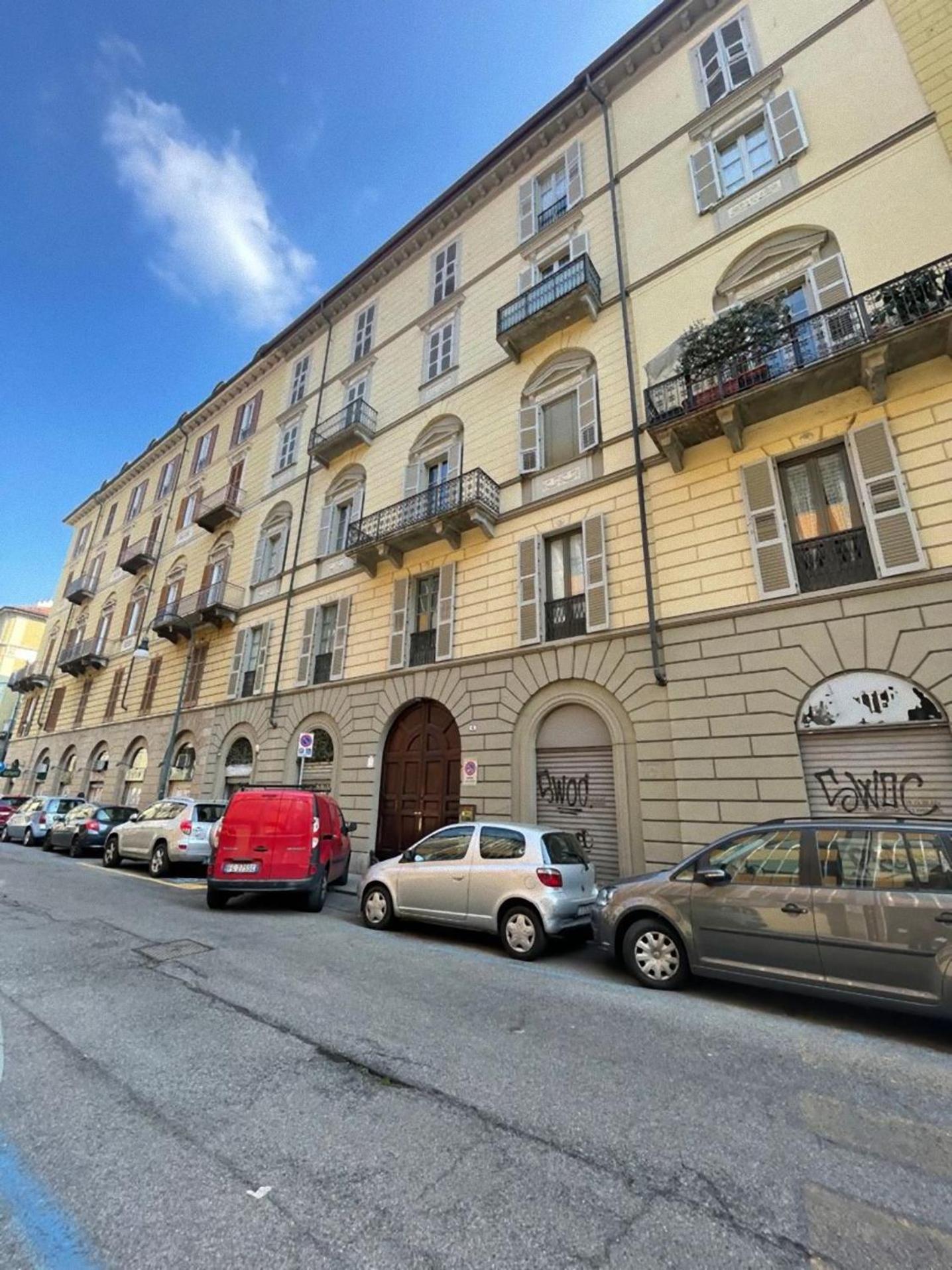 Centrale Appartamento Su Due Livelli "3" Turin Luaran gambar